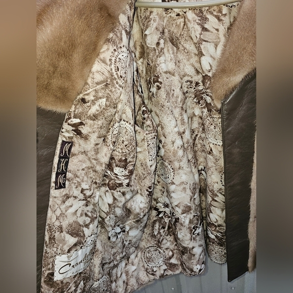 GORGEOUS GENUINE AUTUMN HAZE MINK FUR & GENUINE LEATHER COAT SIZE: Medium-Large - Picture 13 of 14